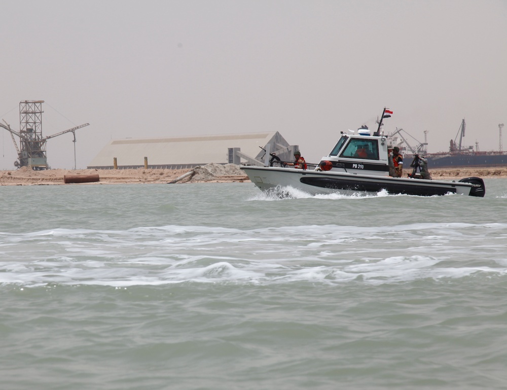 Umm Qsar border patrol