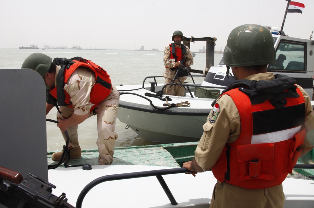 Umm Qsar border patrol