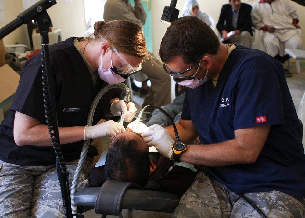 151st EMG's Dental Section Provides Villagers Reason to Smile During African Lion '10