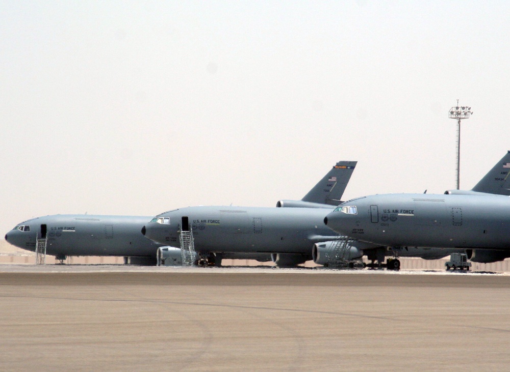 Air Refueling Giant -- KC-10s and Airmen Who Support Them Fly Combat Missions in Southwest Asia