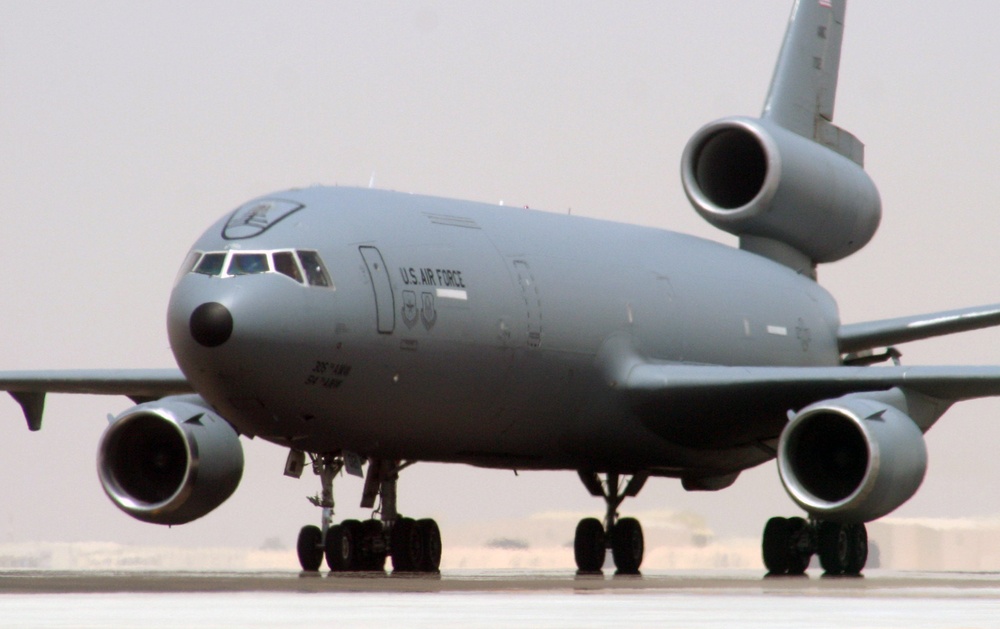 Air Refueling Giant -- KC-10s and Airmen Who Support Them Fly Combat Missions in Southwest Asia