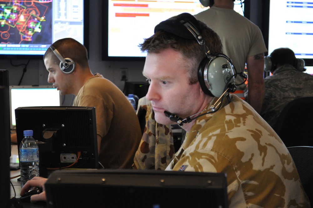 British embeds provide 71 EACS with experience, professionalism