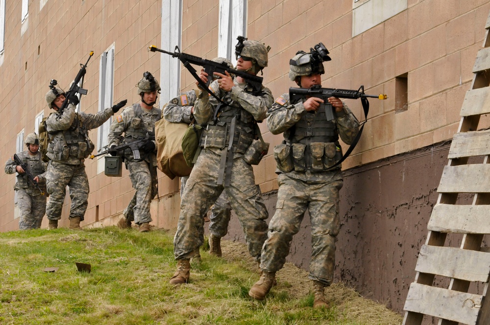 Cavalry Scouts Train on Urban Operations