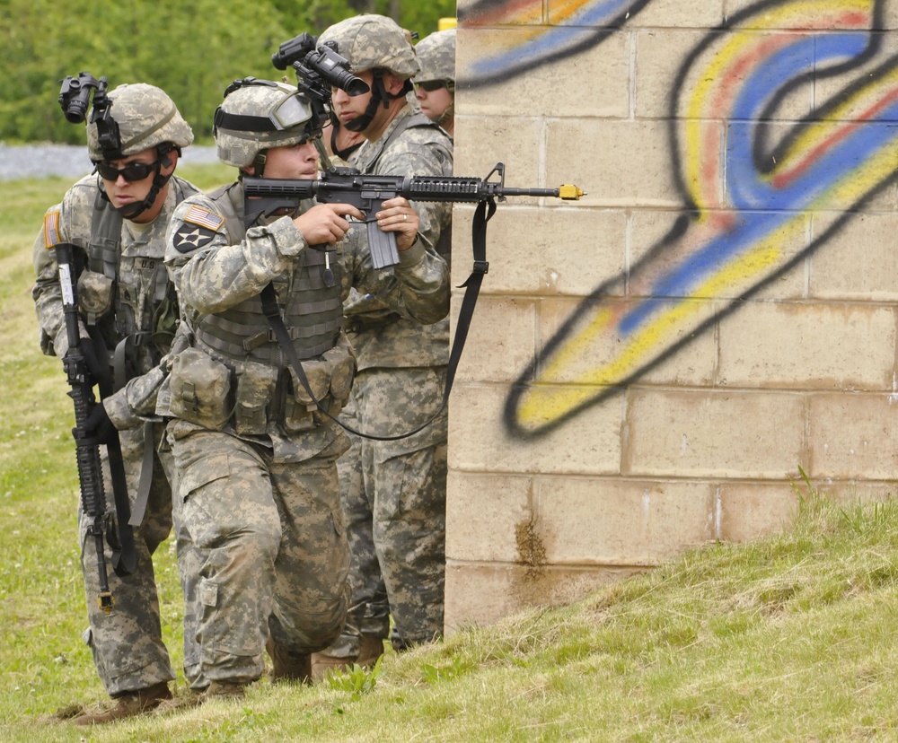 Cavalry Scouts Train on Urban Operations