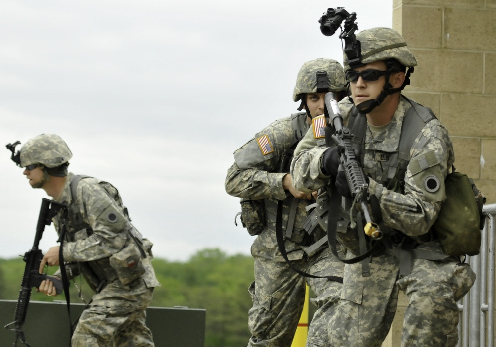 Cavalry Scouts Train on Urban Operations