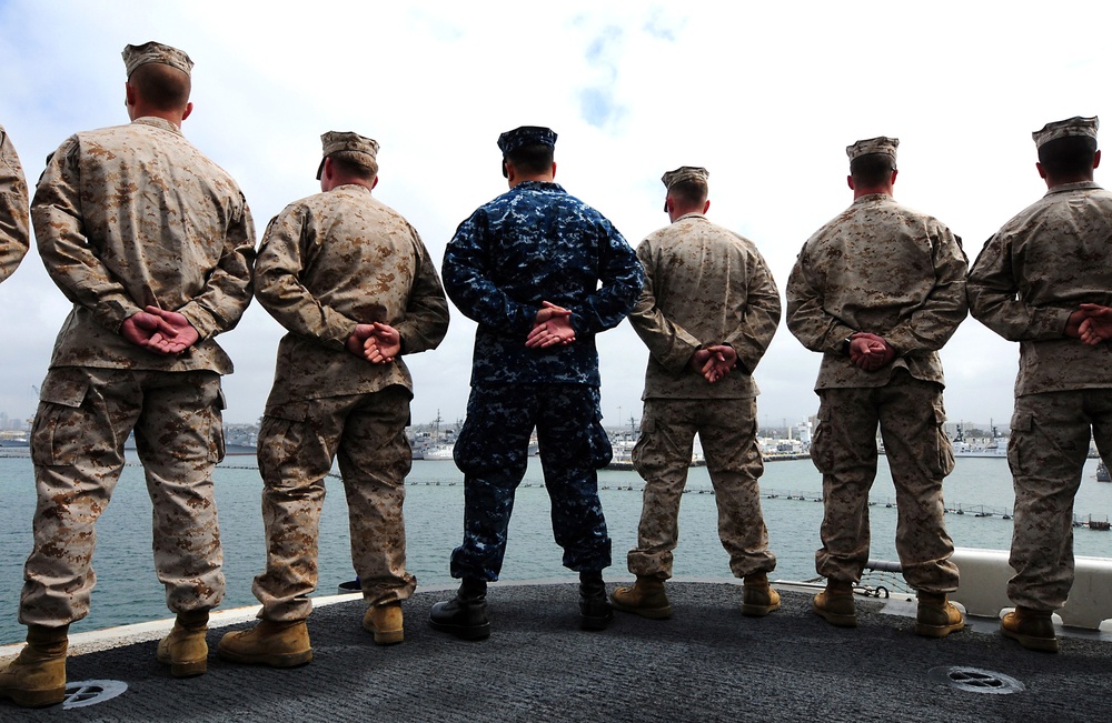 USS Peleliu departs