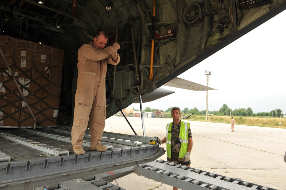 U. S. Air Force humanitarian assistance continues in Tajikistan