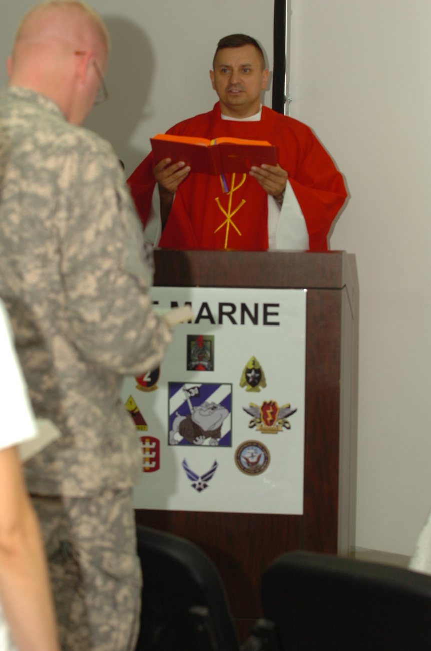 Chaplain born in Poland now defends America