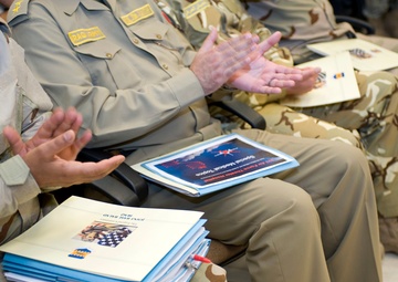 AF Surgeon General Congratulates Iraqi Medical Trainees