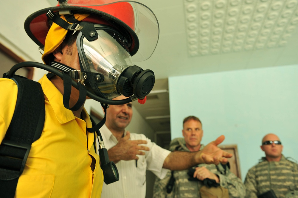 Airmen, Soldiers take trip to local Iraqi fire station