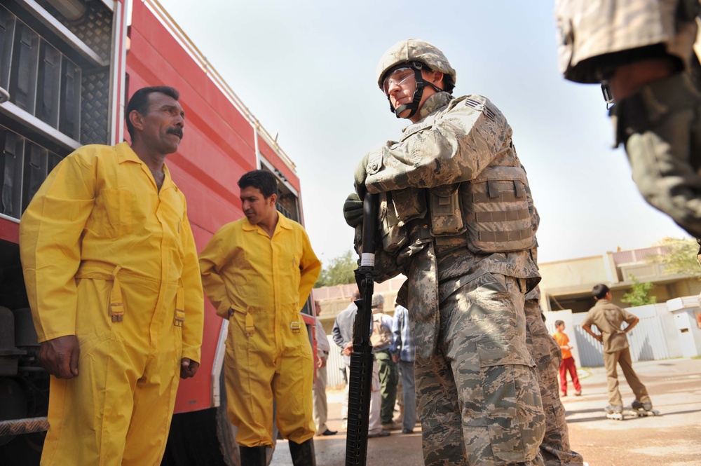 Airmen, Soldiers take trip to local Iraqi fire station