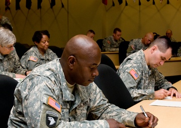 Army Reserve MRT team helps Soldiers, families get ahead