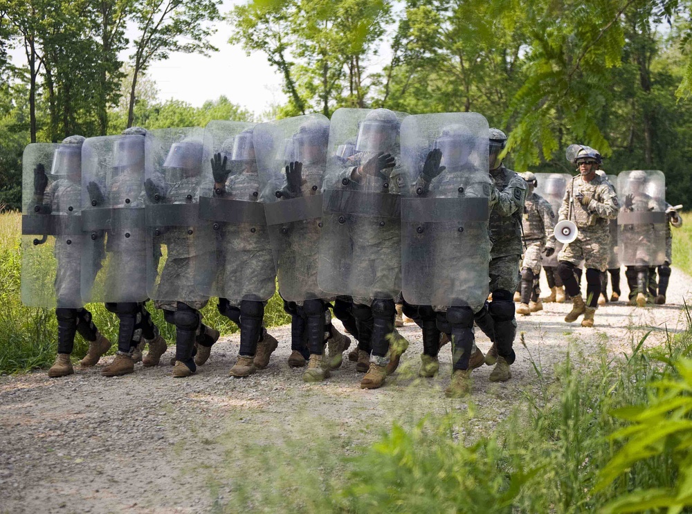 Kosovo Forces 13 train for deployment as media, visitors watch