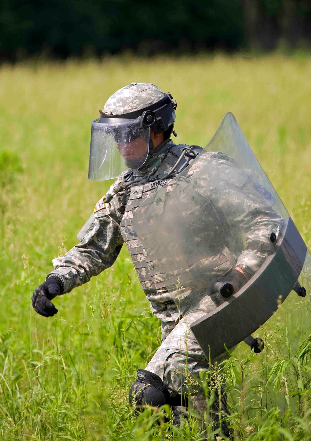 Kosovo Forces 13 train for deployment as media, visitors watch