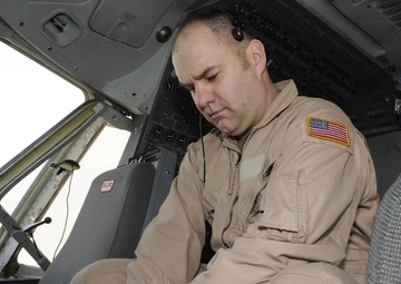 KC-10 flight engineer reaches 400 combat sorties in Southwest Asia