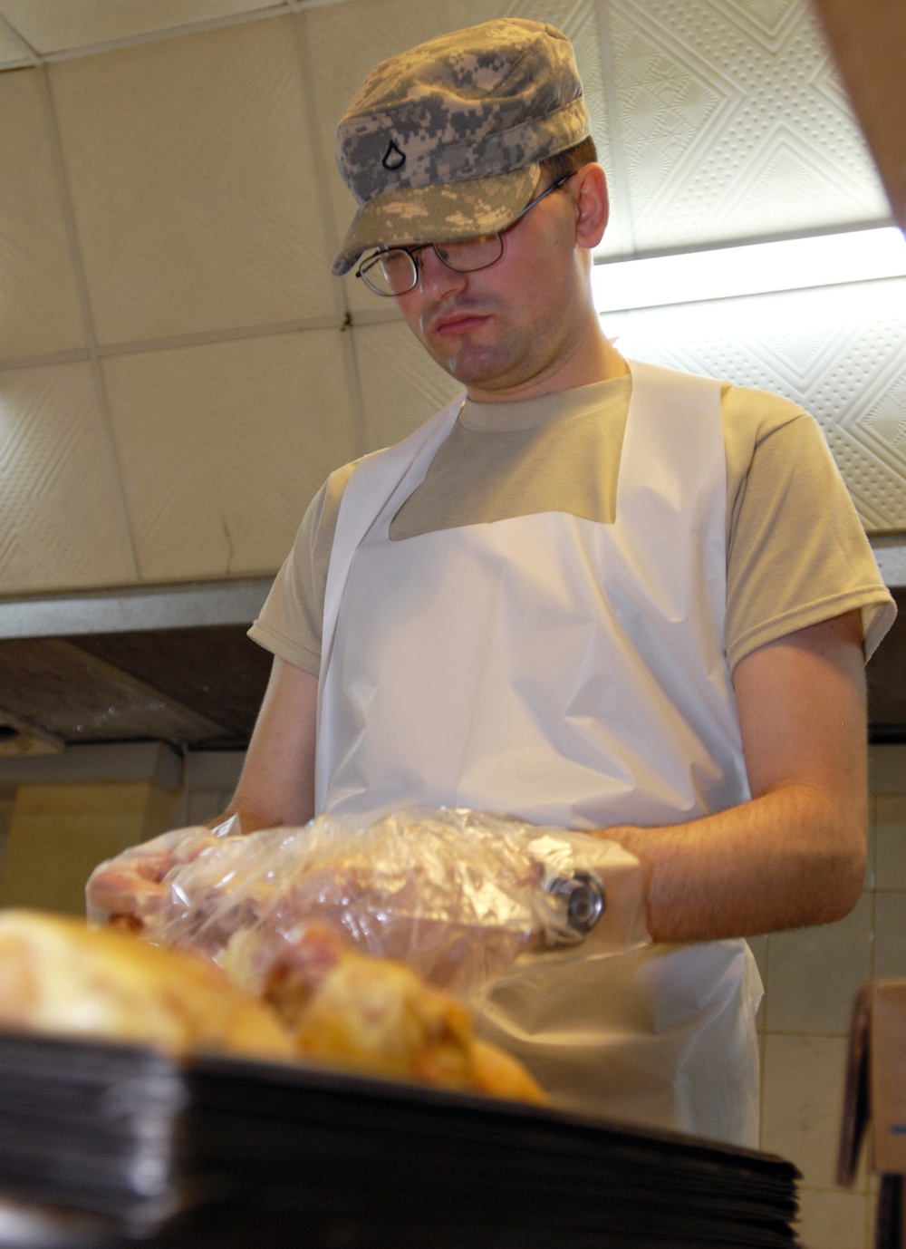 Forge cooks 'keep up the fire' at Nasir Wa Salam
