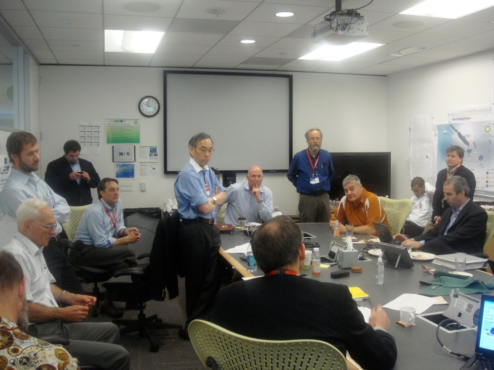 U.S. Energy Secretary Steven Chu, National Laboratory Scientists Review