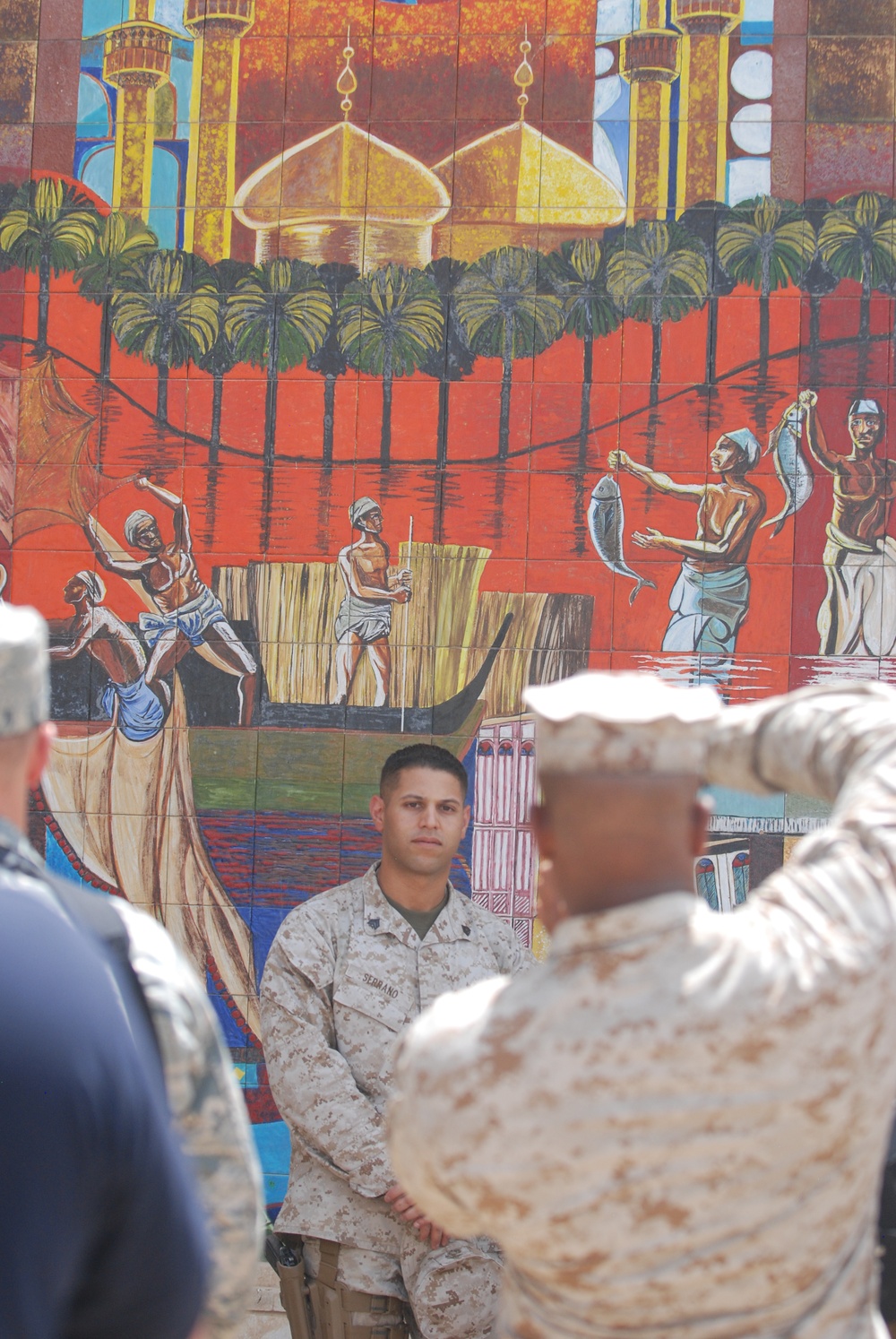 Service Members Tour Camp Slayer Palaces for Memorial Day