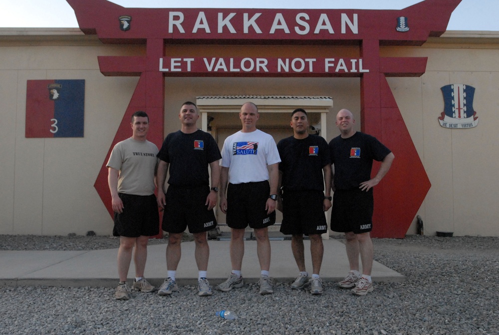 Soldiers Join Chicago 5K Memorial Day Celebration Run From Afghanistan