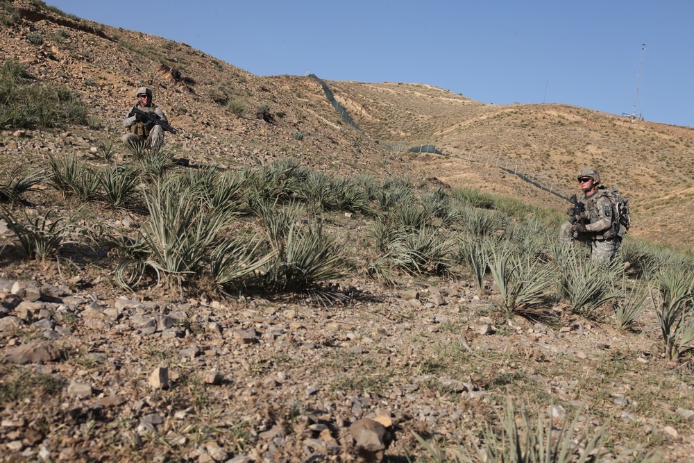 Combined patrol at Combat Outpost Sabari