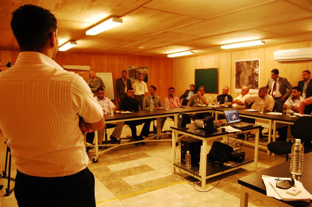 COS Kalsu hosts lawyers round table