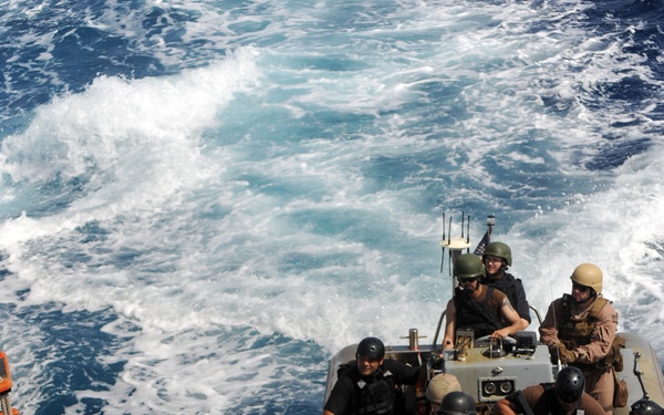 CTF 151 conducts anti-piracy operations in the Gulf of Aden