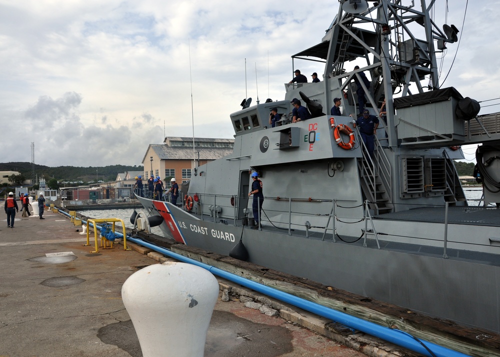 USCGC Zephyr Pulls Into GTMO