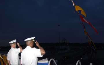 USS Philippine Sea opens for visitors