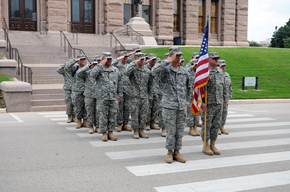 Texans Observe Memorial Day With March for Fallen Heroes