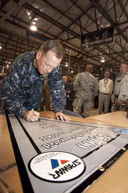 Chairman, Joint Chiefs of Staff Adm. Mike Mullen Visits Team SPAWAR