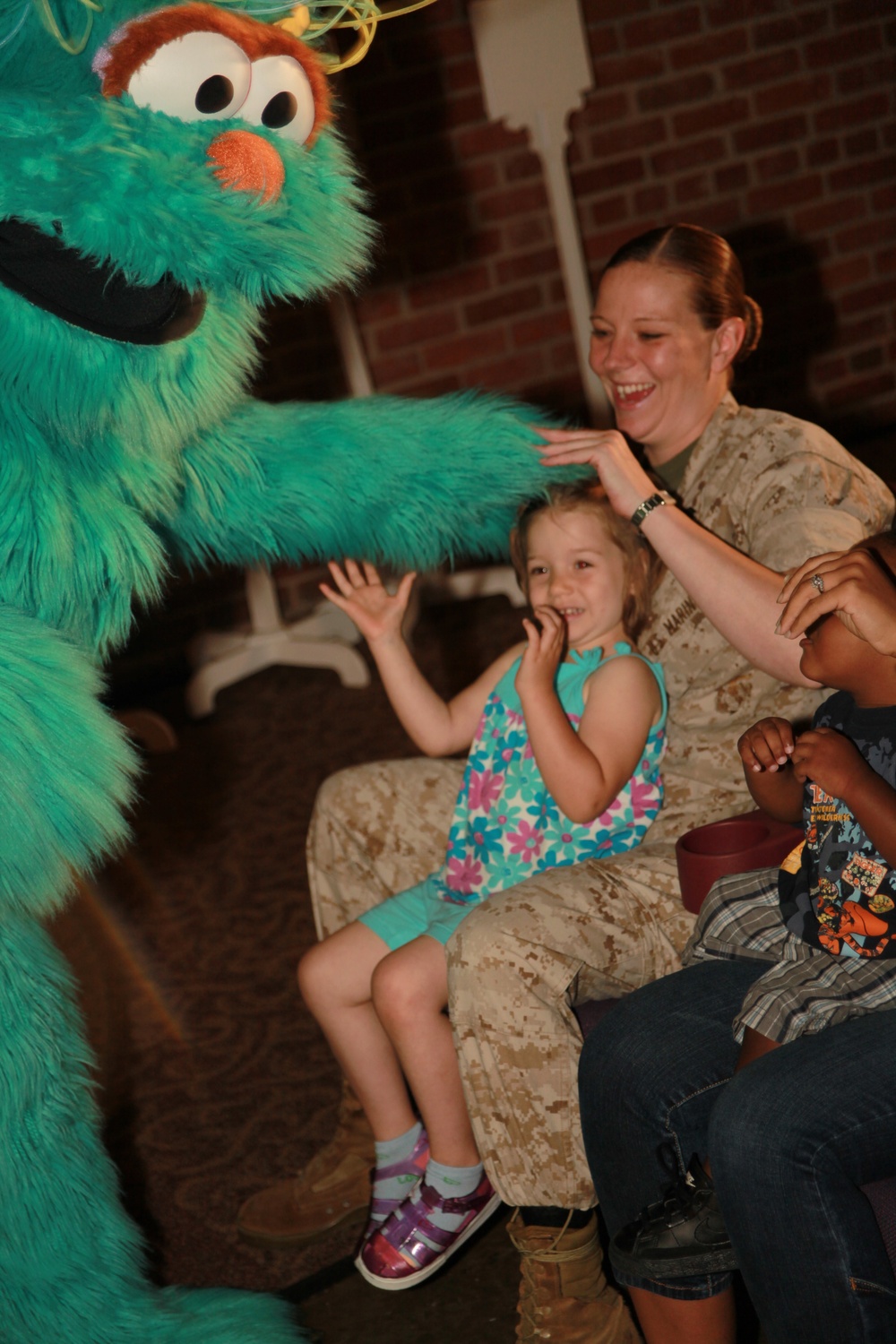 USO Brings Sesame Street to Cherry Point