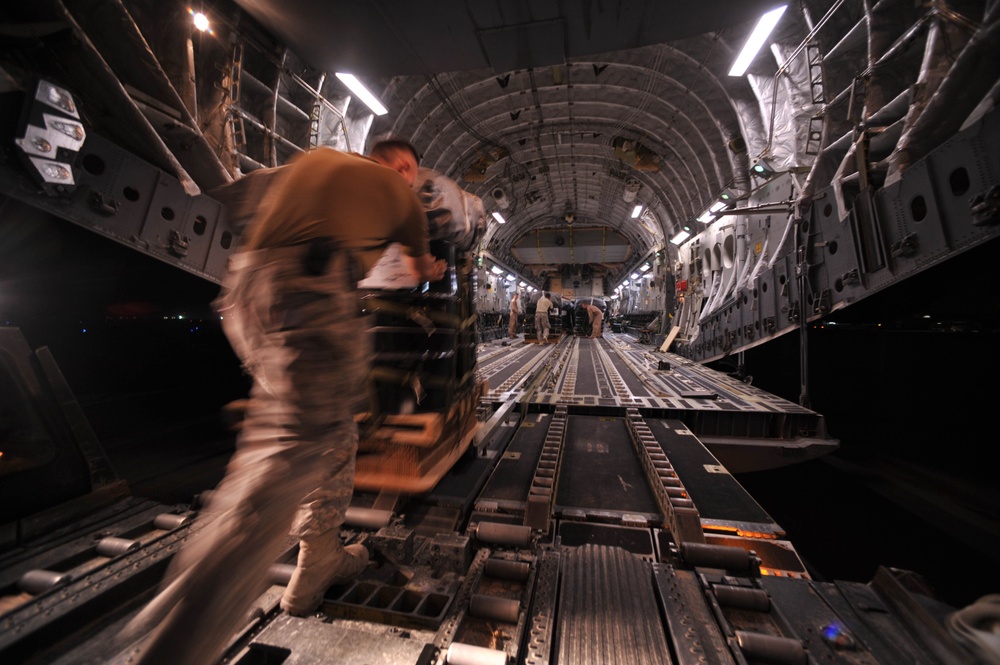 Airmen Review Delivery Bundles