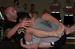 Soldiers train with UFC Fighters: Both take Note of each other
