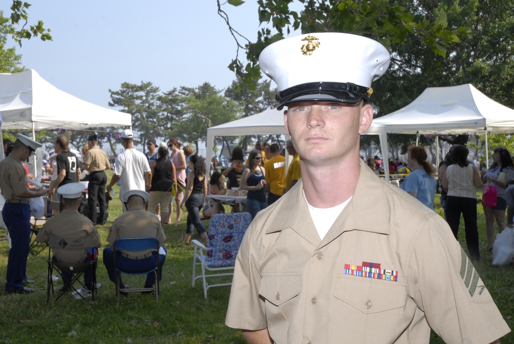 Sailors, Marines attend Navy for Moms events