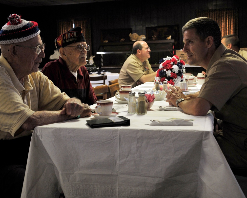 Bataan captain meets with death march survivors