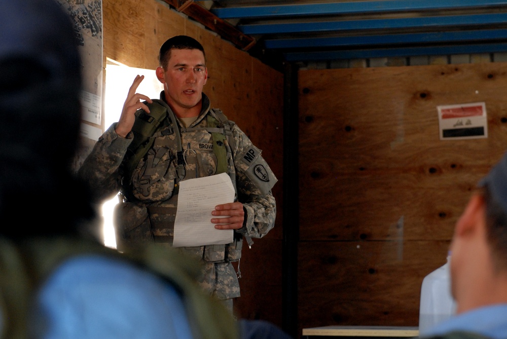 303rd MP Company, 1st Plt., Trains at Fort Irwin