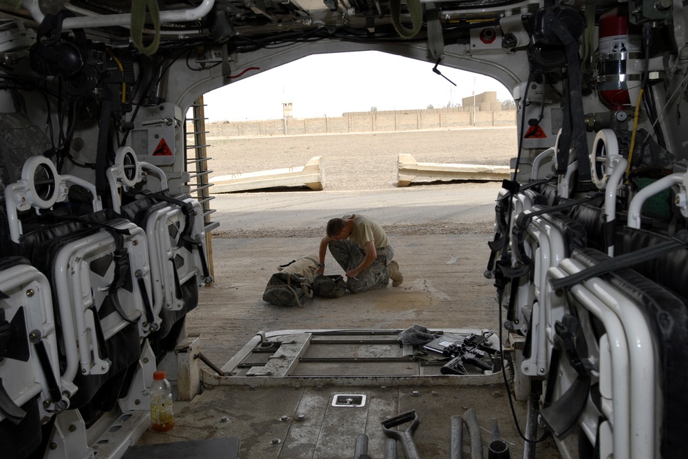 CRT mechanics, Stryker operators work together to keep vehicles rolling