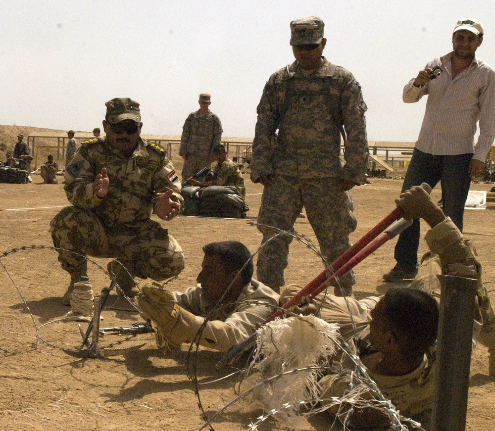 100 Iraqi Commandos Complete Live-fire Verification