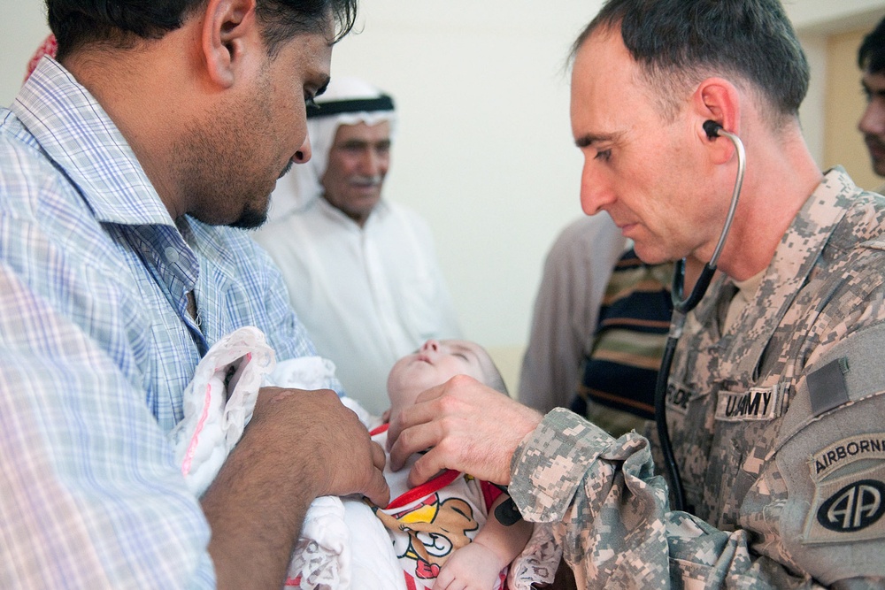 US, Iraqi forces provide healthcare to out-of-the-way Anbar town