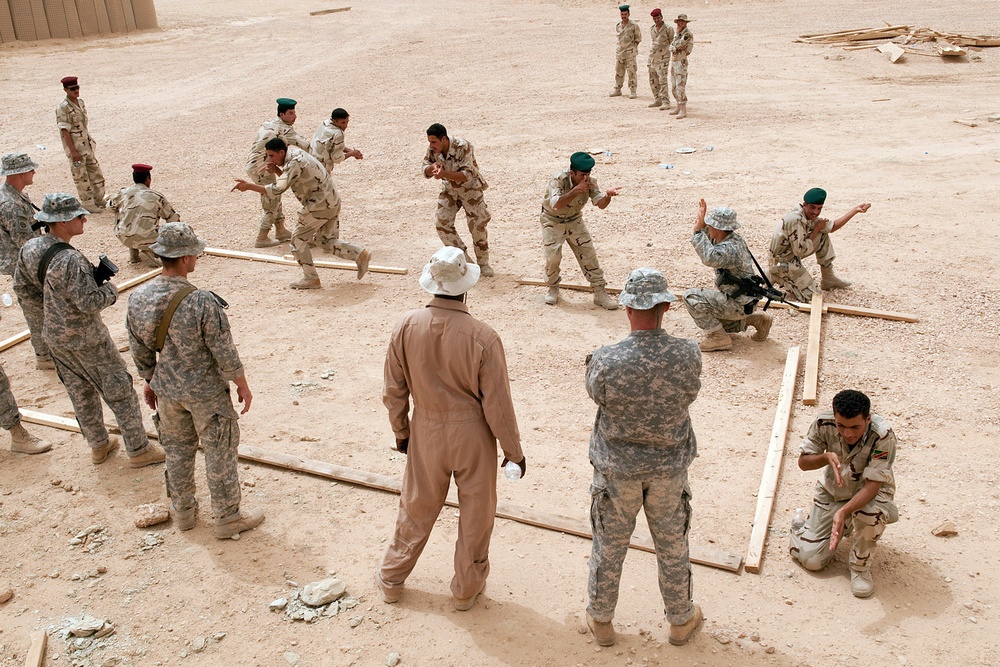 Advise, assist paratroopers learn as much as Iraqis during air assault training