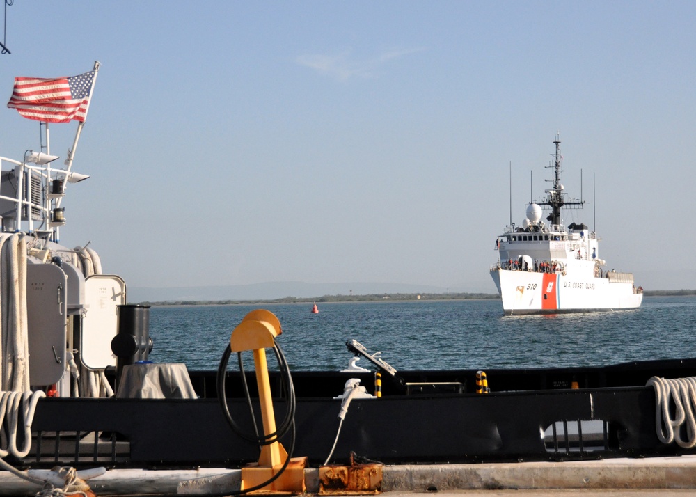 USCGC Thetis Pulls Into GTMO