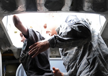 Students, Airmen share day to remember