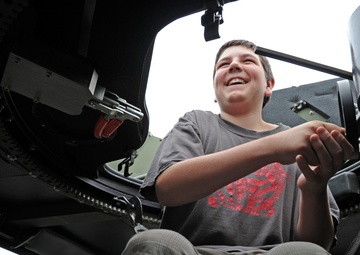 Students, Airmen share day to remember