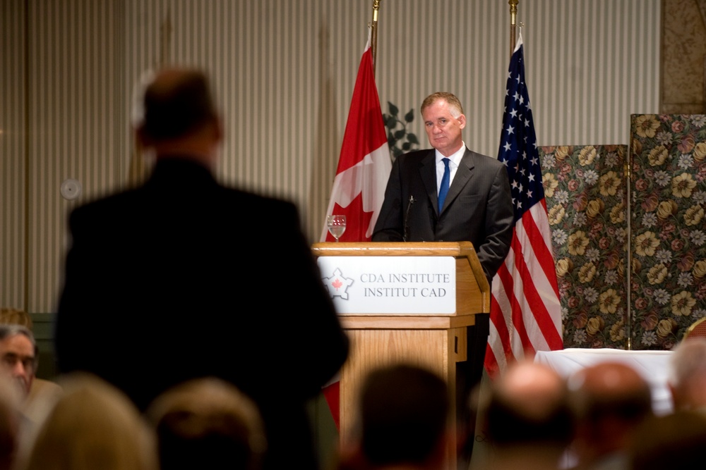 Lynn Discusses Cybersecurity Cooperation With Canadian Leaders