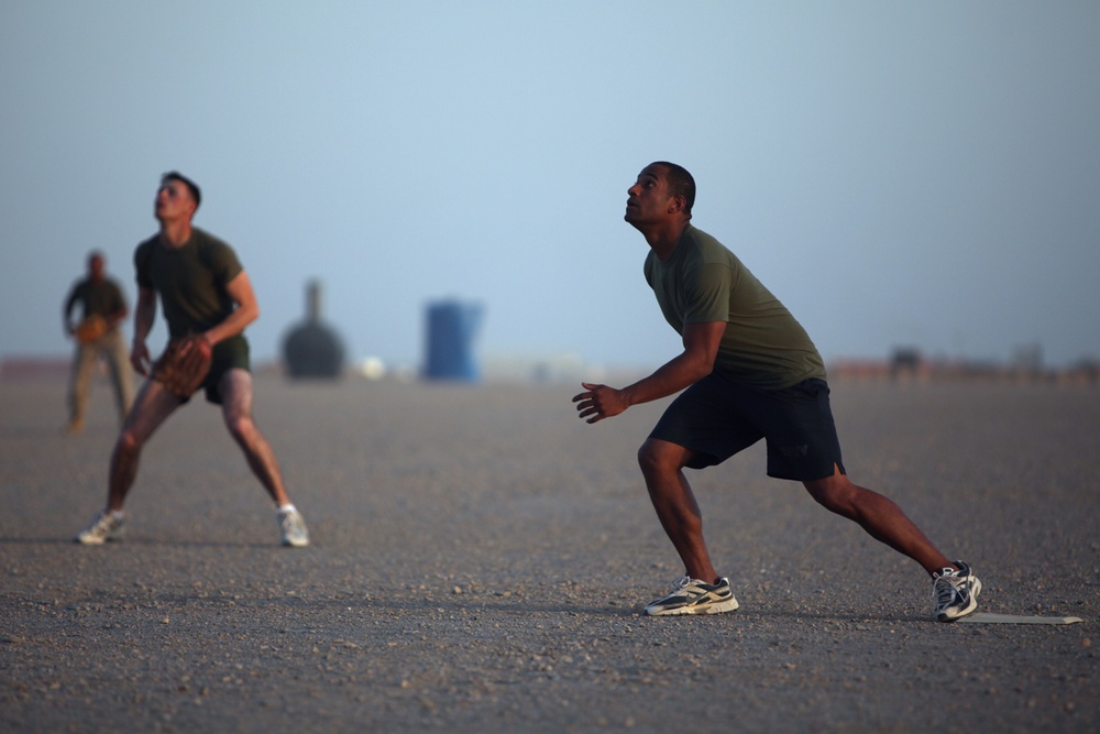 1st Marine Division Marines play softball