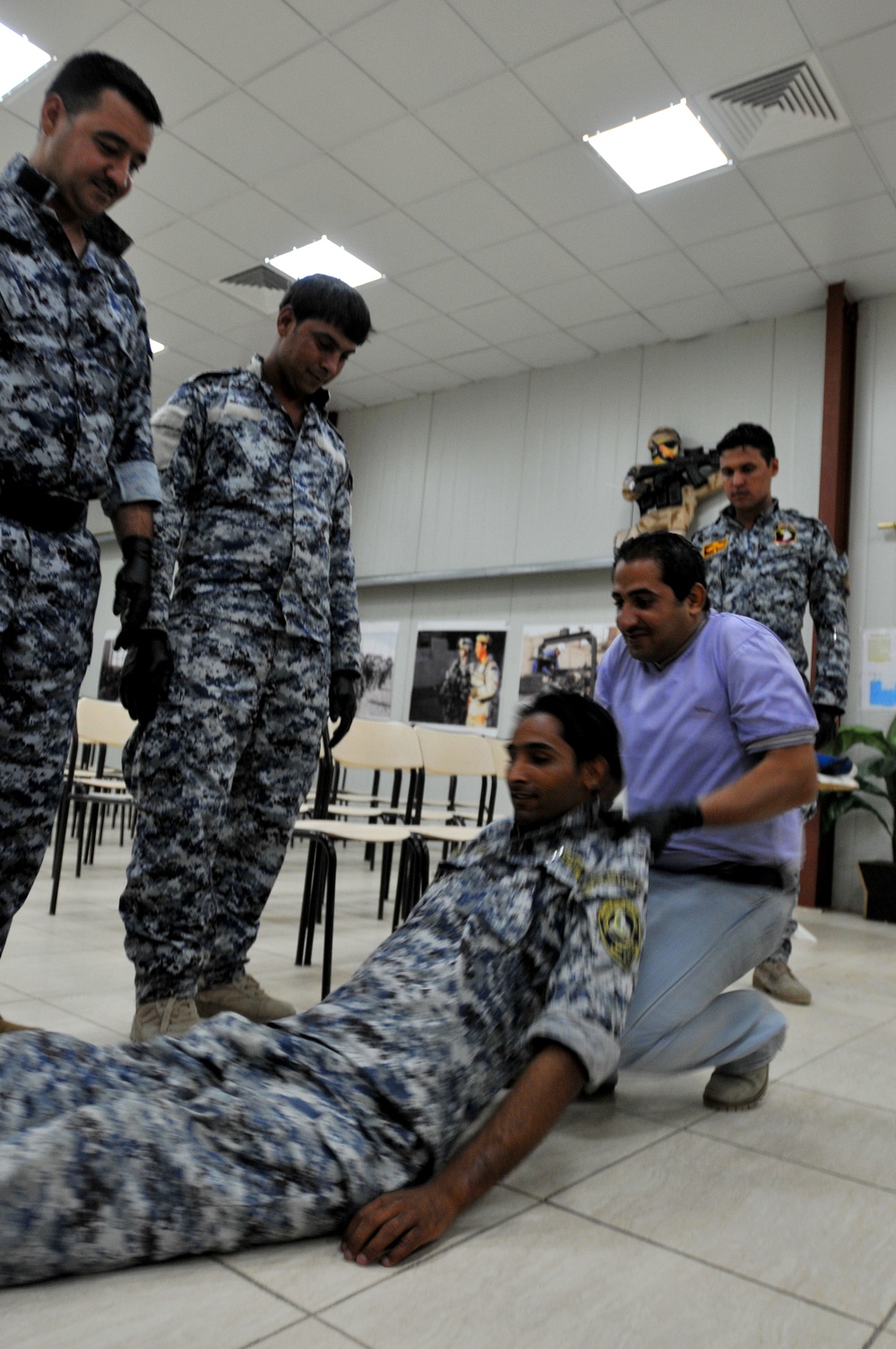 72nd IBCT and Iraq's Federal Police Team Up for Tactical Field Care Training in Baghdad