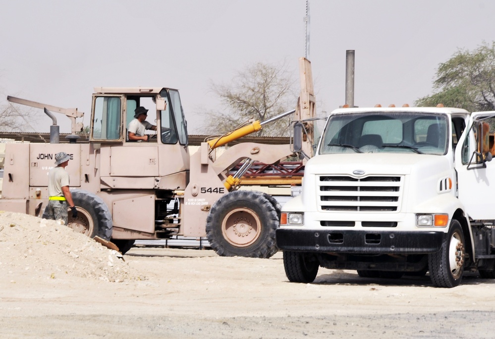 Civil Engineers Load Up for Operations in Southwest Asia