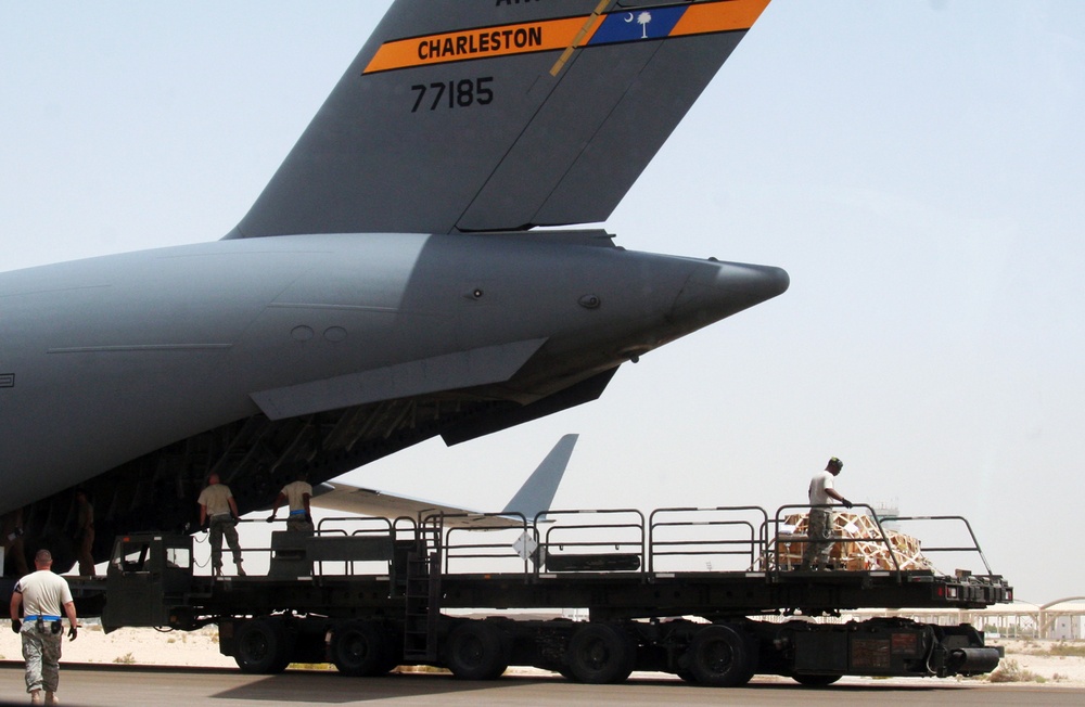 Andrews Aerial Porters Keep Deployed Mission Moving in Southwest Asia