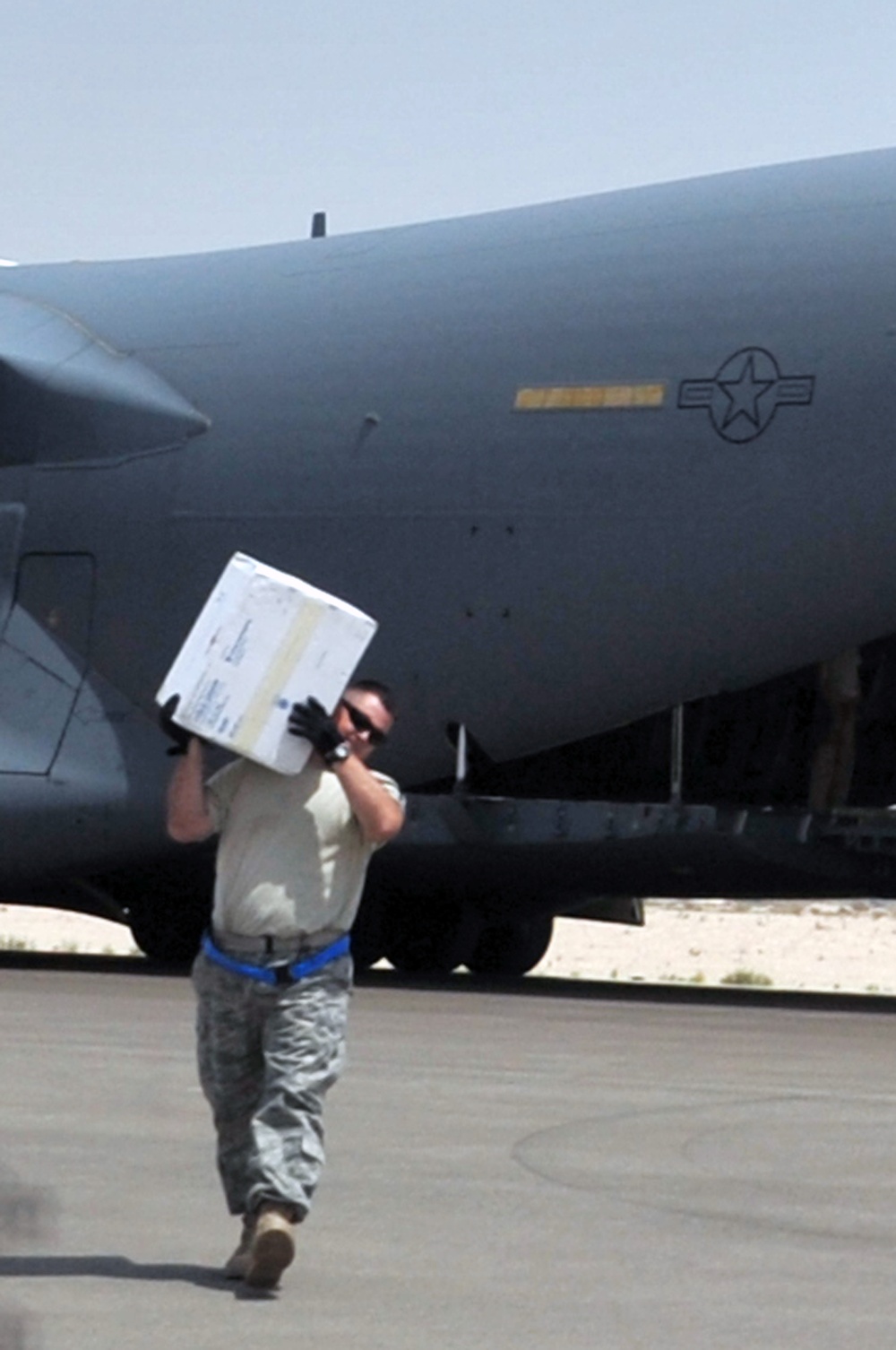 Andrews Aerial Porters Keep Deployed Mission Moving in Southwest Asia