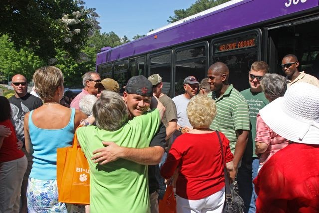 'MARSOC, Wounded Warriors Enjoy Keowee Key Hospitality.'